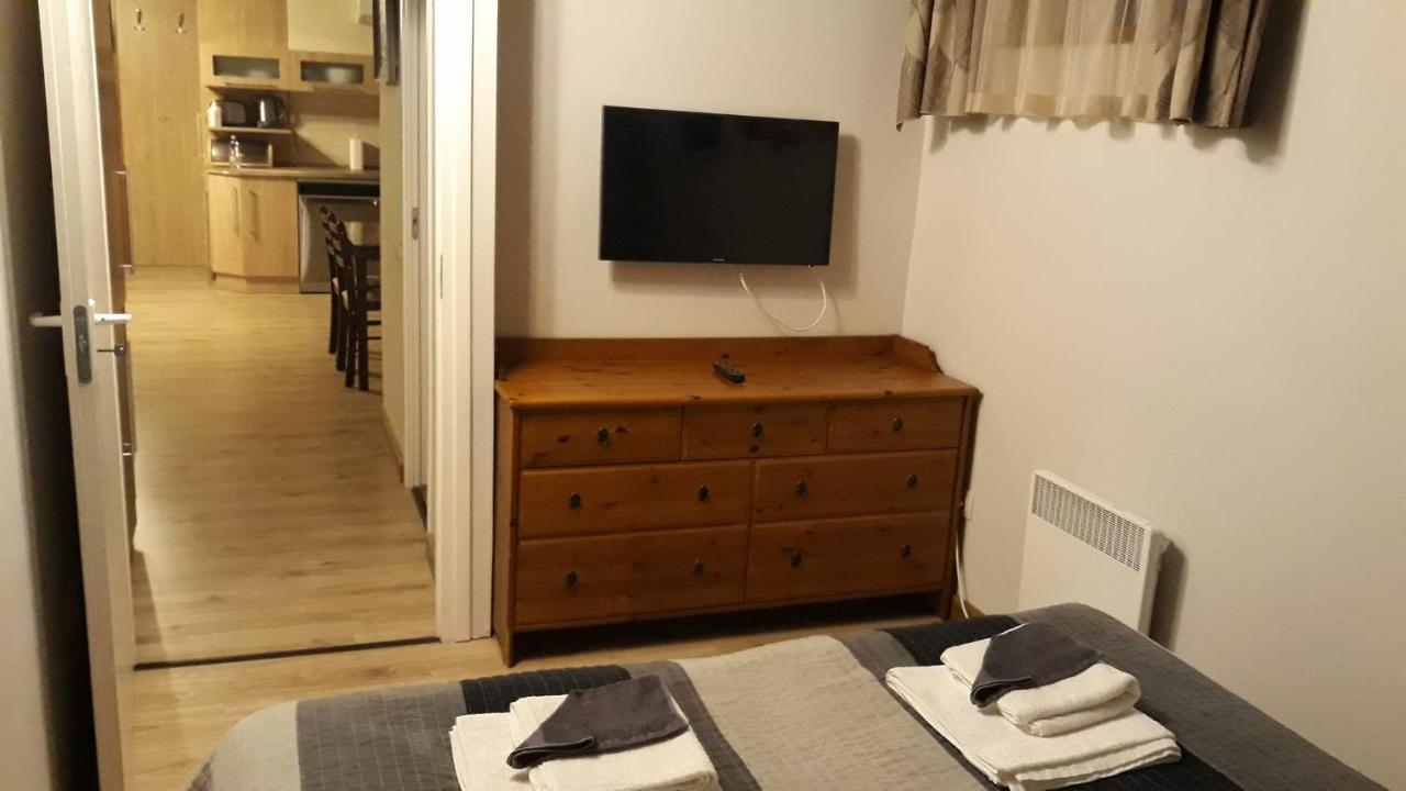 Matyas Apartmanhaz Gyula Buitenkant foto