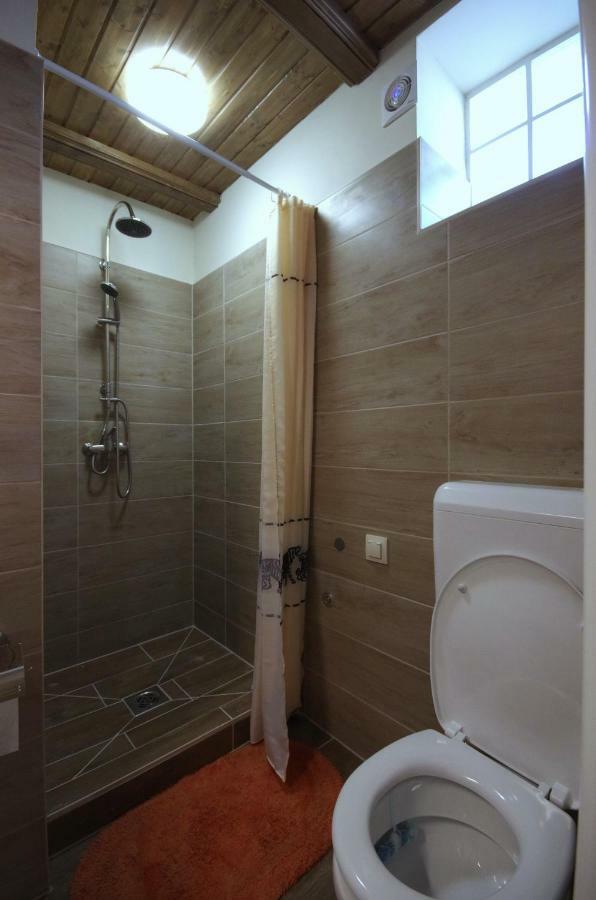 Matyas Apartmanhaz Gyula Buitenkant foto