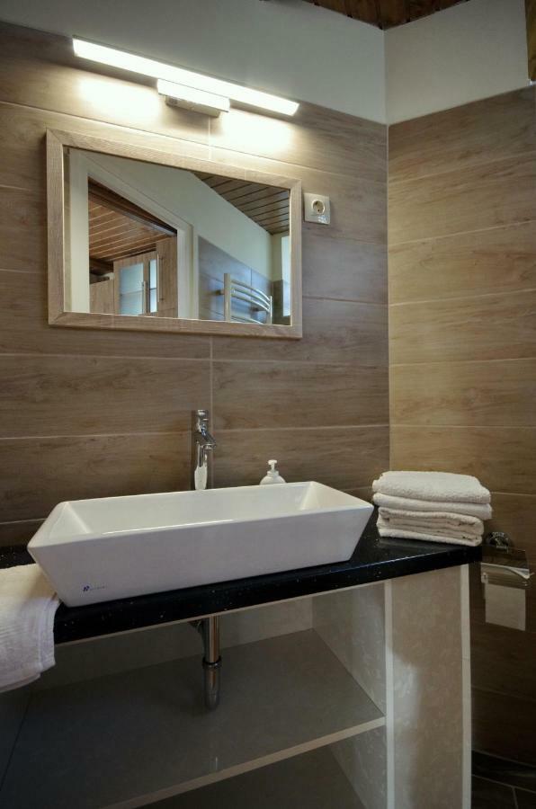 Matyas Apartmanhaz Gyula Buitenkant foto